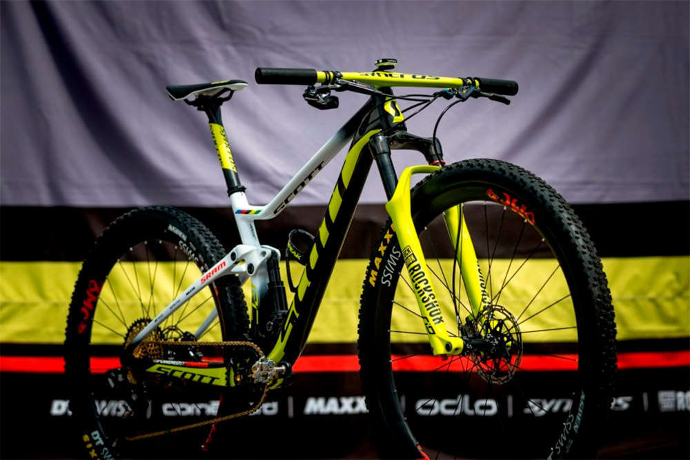 En TodoMountainBike: Nino Schurter estrena manillar con potencia integrada: así es el Syncros Fraser iC SL