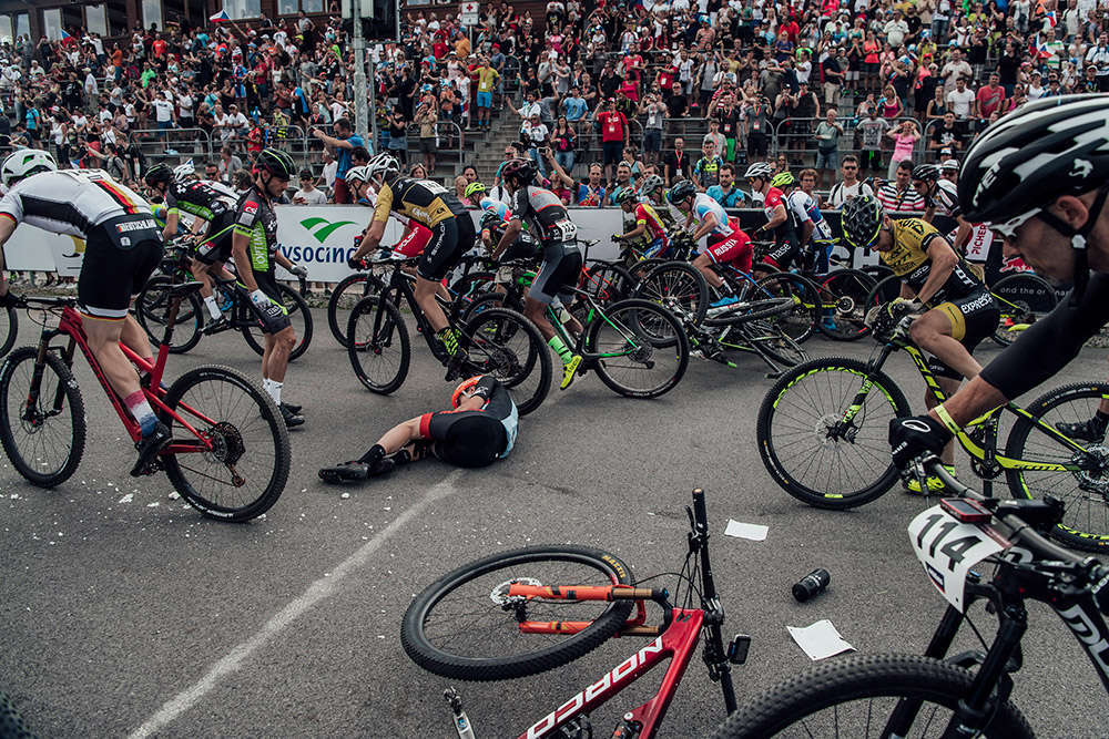 En TodoMountainBike: Las mejores imágenes de la Copa del Mundo XCO 2018 de Nové Město