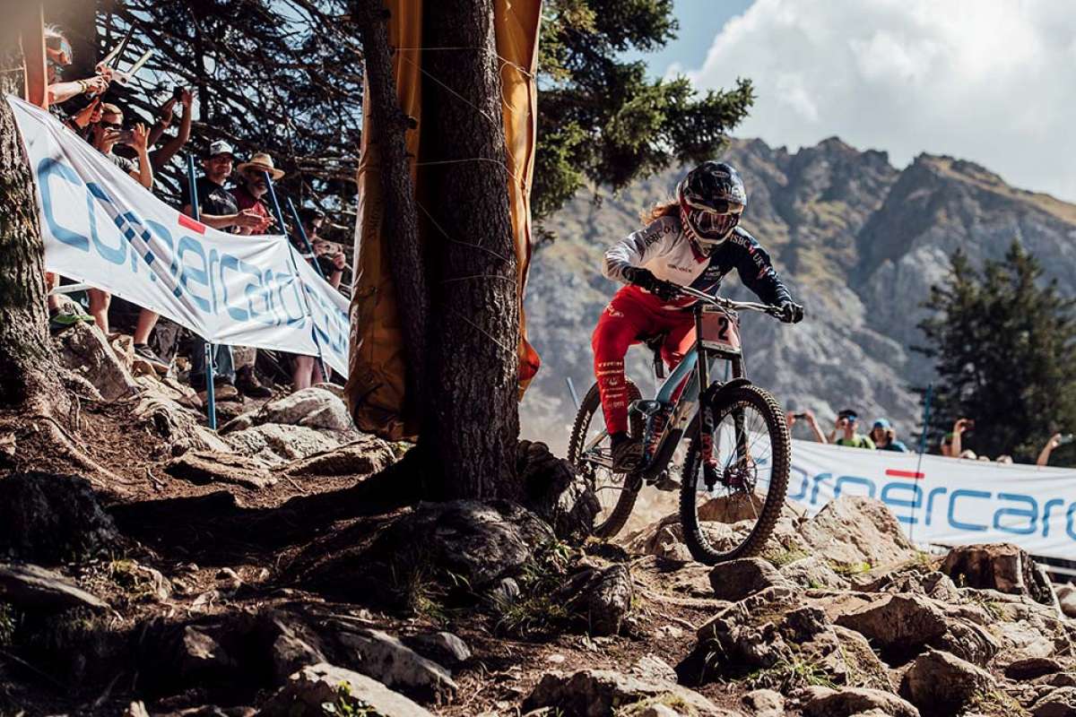 Los mejores momentos de las finales Élite del Mundial DHI 2018 de Lenzerheide