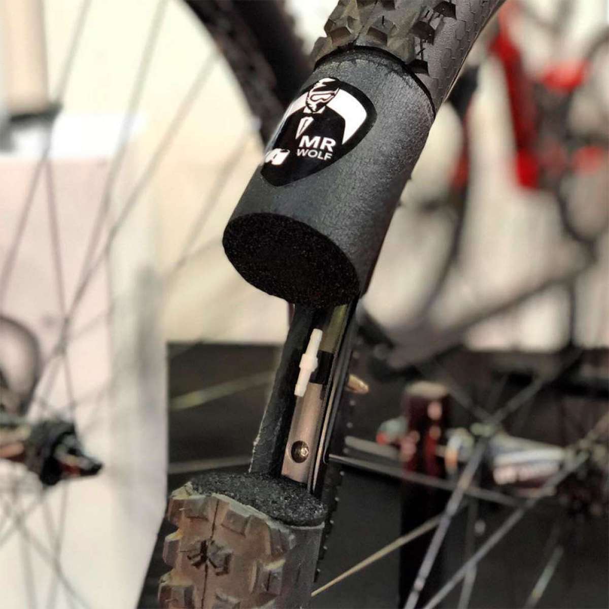 En TodoMountainBike: Musette introduce en España, Andorra y Portugal los productos de MrWolf