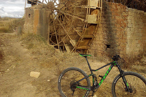 La foto del día en TodoMountainBike: "La noria de Terrer"