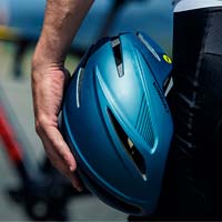 Orbea presenta los dos cascos más avanzados de su catálogo de 2019: R10 Aero MIPS y R10 MIPS