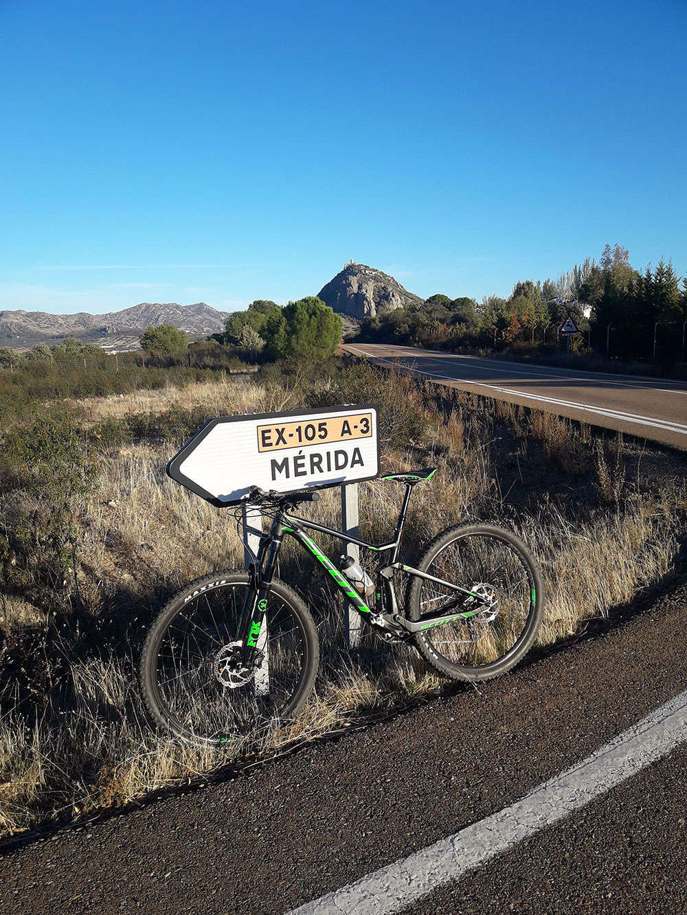 En TodoMountainBike: La foto del día en TodoMountainBike: 'Tarde de lunes en Extremadura'