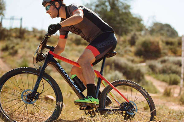 La B"Twin RockRider XC 900 de 2018 en acción