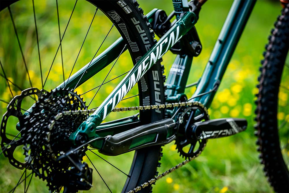 En TodoMountainBike: Primeras imágenes de la Commencal META TR 29, una agresiva máquina de Trail con ruedas de 29 pulgadas