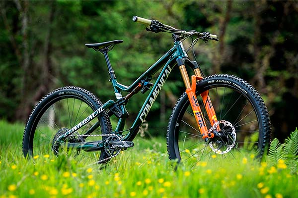 Primeras imágenes de la Commencal META TR 29, una agresiva máquina de Trail con ruedas de 29 pulgadas