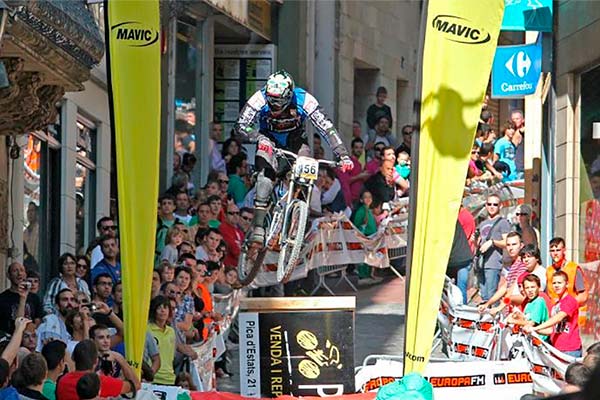 La prueba de DH urbano más veterana de España, la Down Town Ciutat de Lleida 2018, calienta motores
