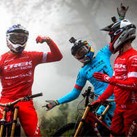 Probando material en los montes de Málaga con el Trek Factory Racing DH