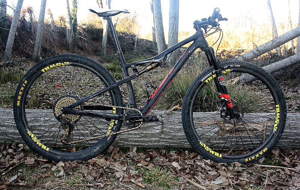 En TodoMountainBike: A prueba: Ruedas de carbono Trackstar 29 Premium 32-XCL