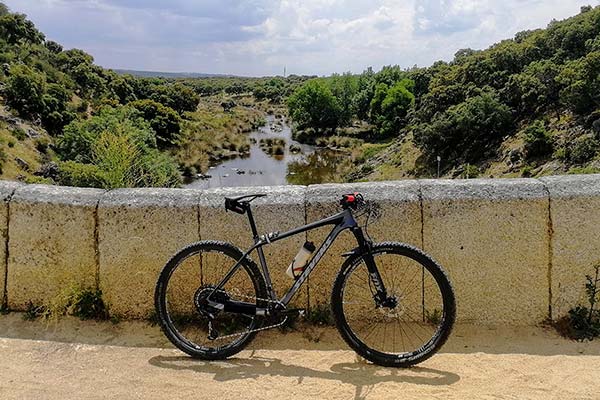 La foto del día en TodoMountainBike: "Puente de la Marmota"