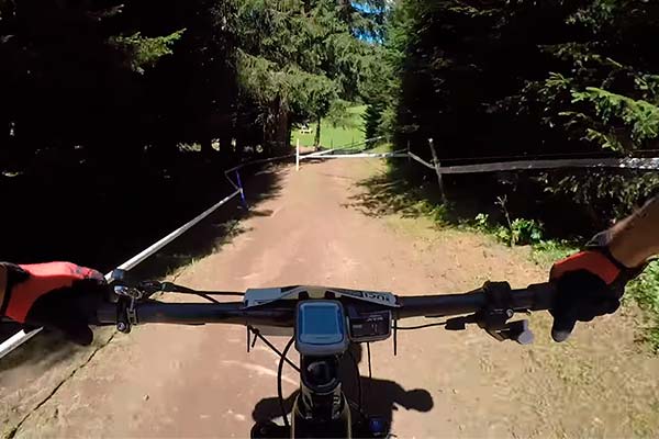 Reconociendo el circuito del Mundial XCO 2018 de Lenzerheide con Bartłomiej Wawak del Kross Racing Team