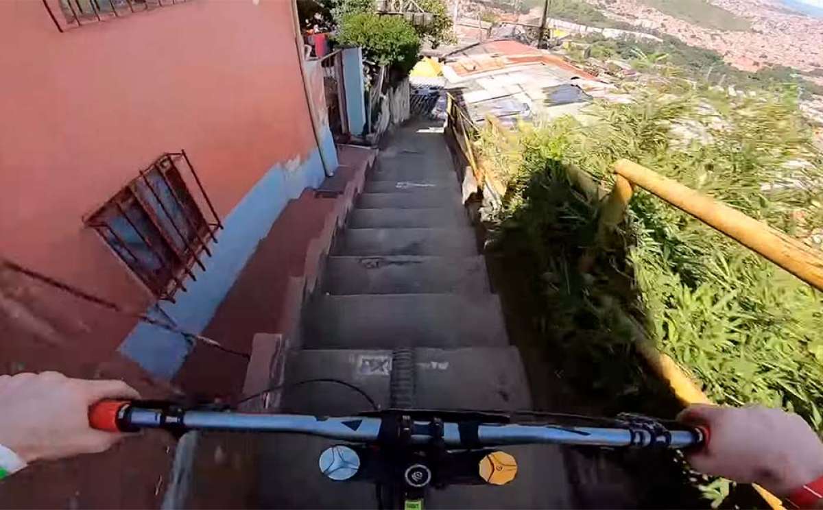 En TodoMountainBike: El trazado completo del Downhill Challenge Medellín 2018 desde la bicicleta de Sam Pilgrim