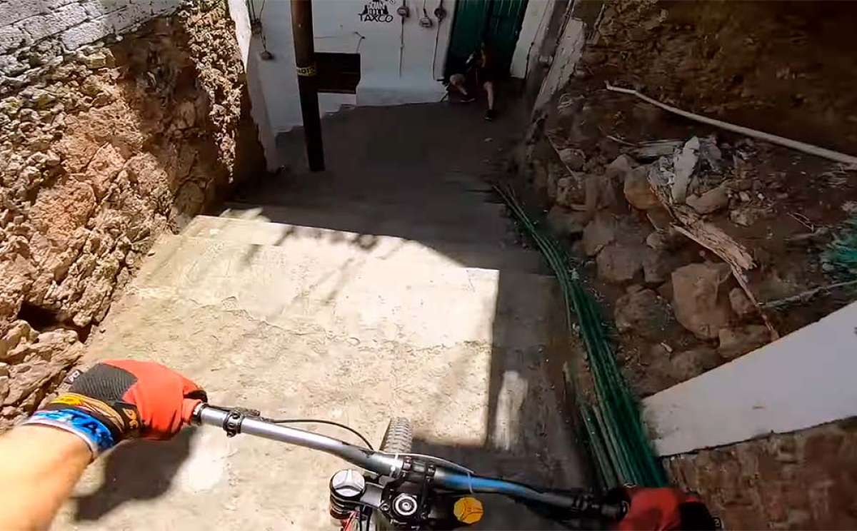 En TodoMountainBike: El recorrido del Downhill Taxco 2018 desde la bicicleta de Sam Pilgrim