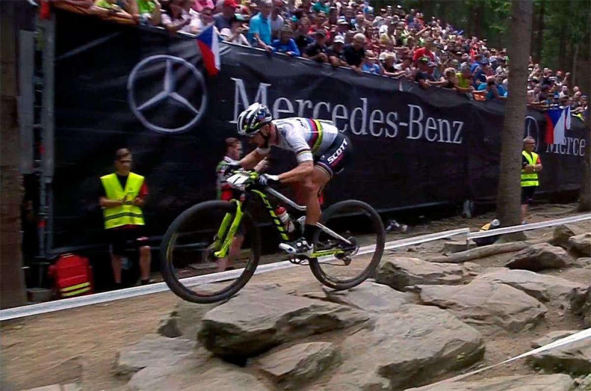 En TodoMountainBike: Nino Schurter gana en la Copa del Mundo XCO 2018 de Nové Město: "Ha sido el sprint más difícil que he hecho nunca"