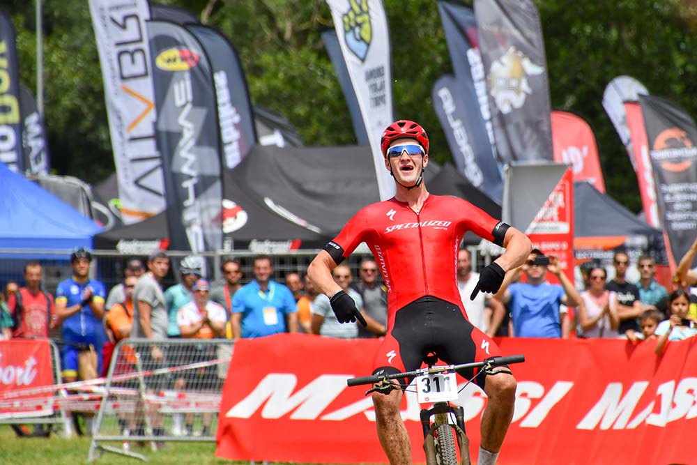 En TodoMountainBike: Sam Gaze hace doblete en el Sea Otter Europe 2018 imponiéndose en la Super Cup Massi