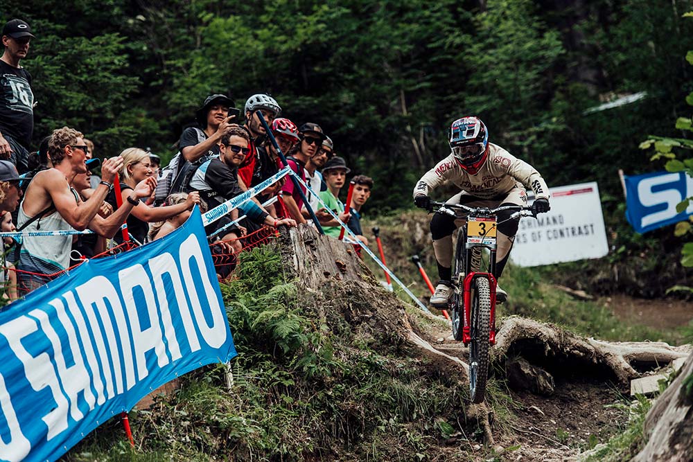 En TodoMountainBike: Amaury Pierron repite victoria y Rachel Atherton regresa a lo más alto del podio en la Copa del Mundo DHI 2018 de Leogang