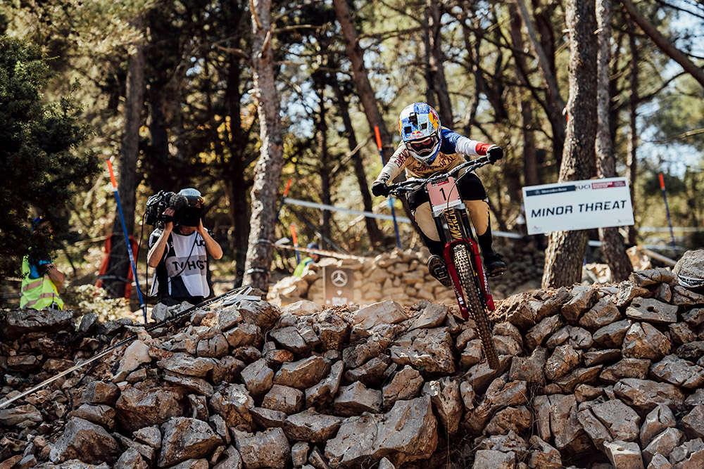 En TodoMountainBike: La Copa del Mundo UCI DHI 2018 arranca en Lošinj con victoria para Aaron Gwin y Myriam Nicole