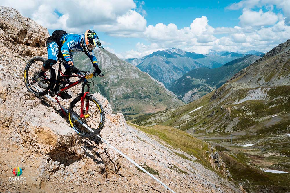 En TodoMountainBike: Sam Hill y Cecile Ravanel repiten victoria en la quinta ronda de las Enduro World Series 2018