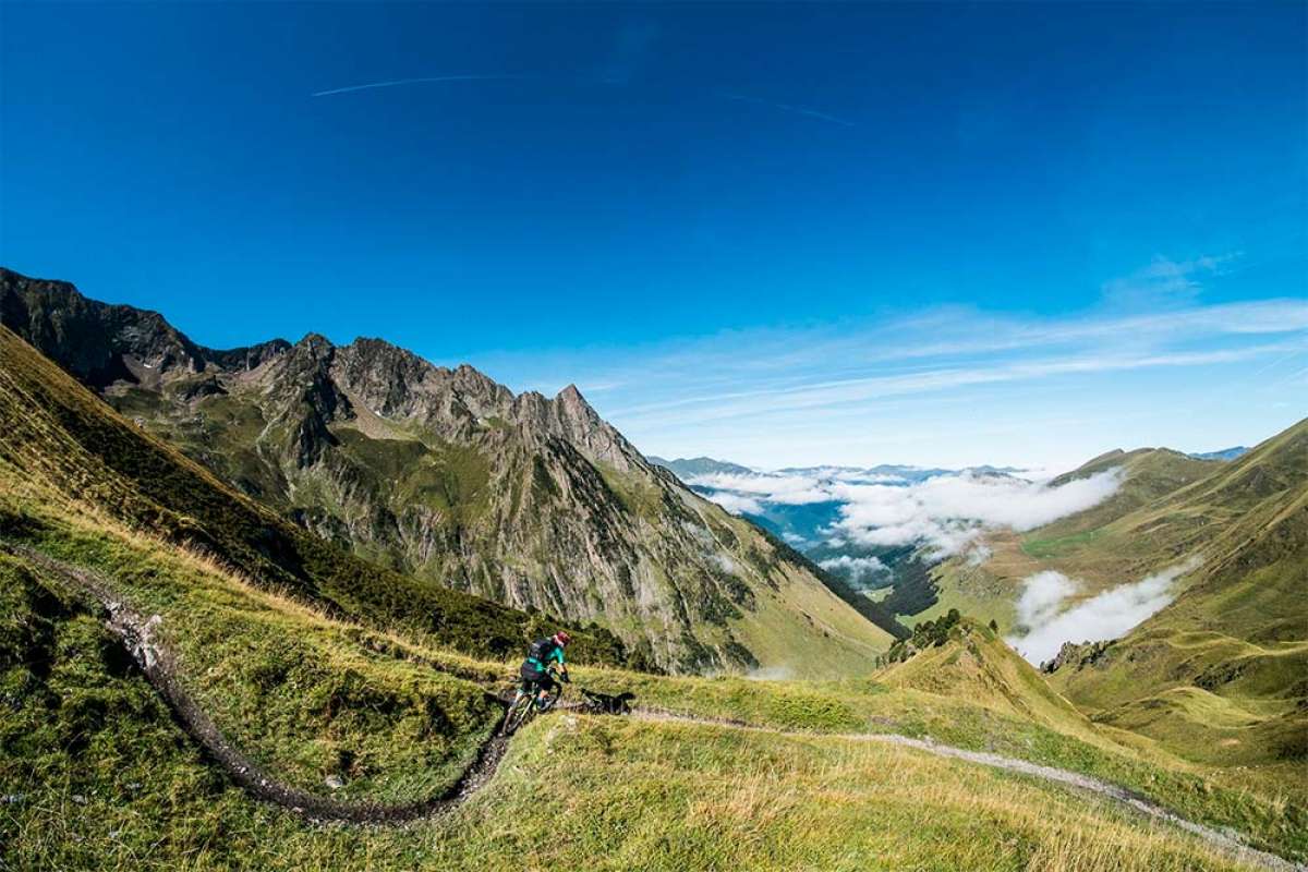 En TodoMountainBike: Trans-Nomad 2018: Jerome Clementz y Monika Buechi repiten victoria en la segunda jornada de competición