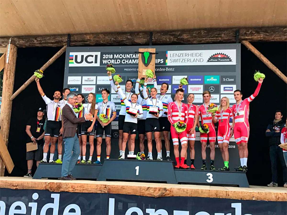 En TodoMountainBike: La selección suiza, campeona del mundo en el Team Relay de Lenzerheide