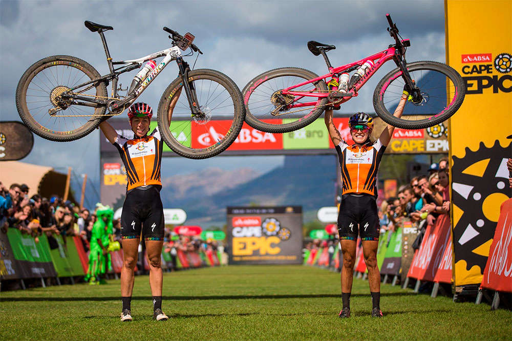 En TodoMountainBike: Final de la Absa Cape Epic 2018 con victoria para los equipos Investec Songo Specialized