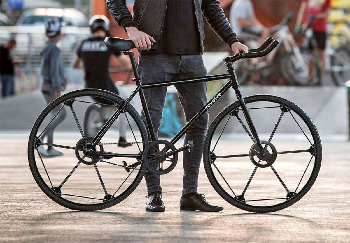 En TodoMountainBike: Revolve Wheel, un novedoso concepto de rueda sólida plegable para revolucionar la movilidad urbana