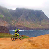 ¿Qué hubiera pasado si Robinson Crusoe hubiese encontrado una bicicleta? Jérôme Clementz tiene la respuesta