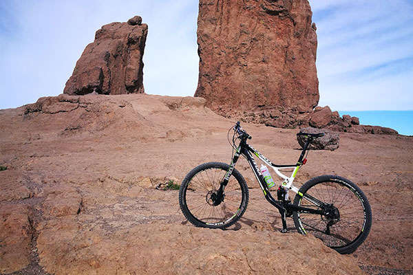La foto del día en TodoMountainBike: "A la sombra del Nublo"