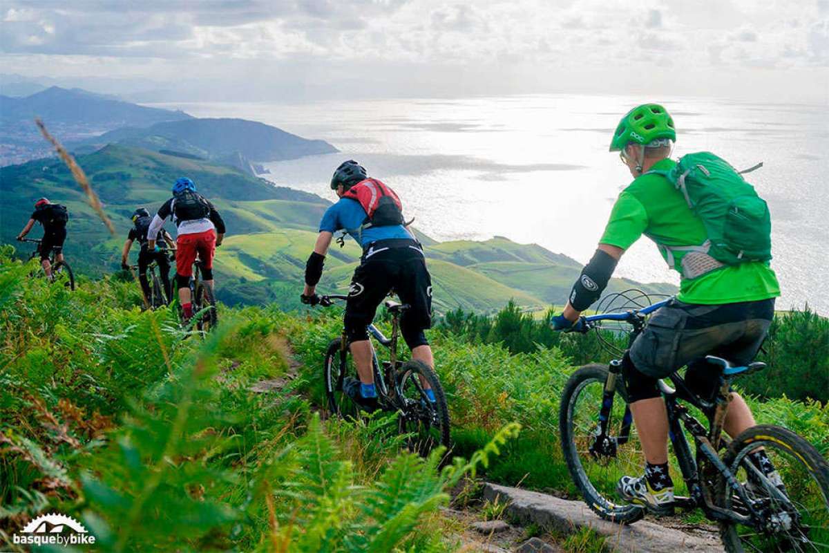 En TodoMountainBike: Enduro en el País Vasco con los especialistas de Basque by Bike