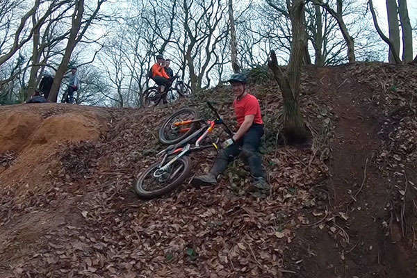Exprimiendo el potencial de la Haibike XDURO AllMtn con Sam Pilgrim y compañía
