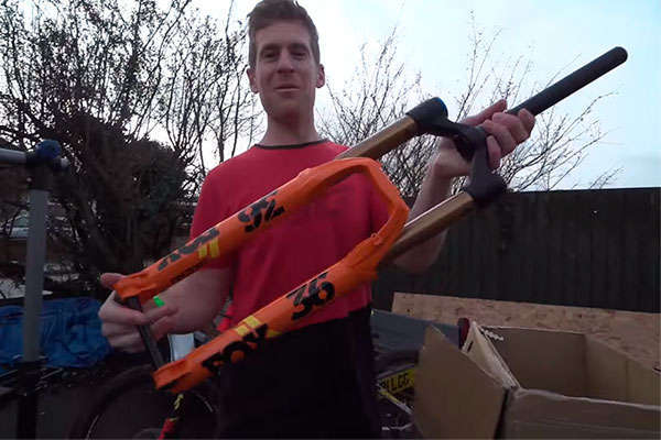 Montando y probando una FOX 36 en una Haibike XDURO AllMtn con Sam Pilgrim