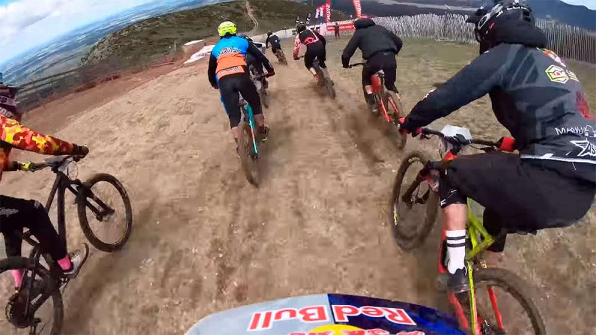 En TodoMountainBike: La Avalancha del Red Bull Holy Bike 2018 desde la bicicleta de Sergio Layos