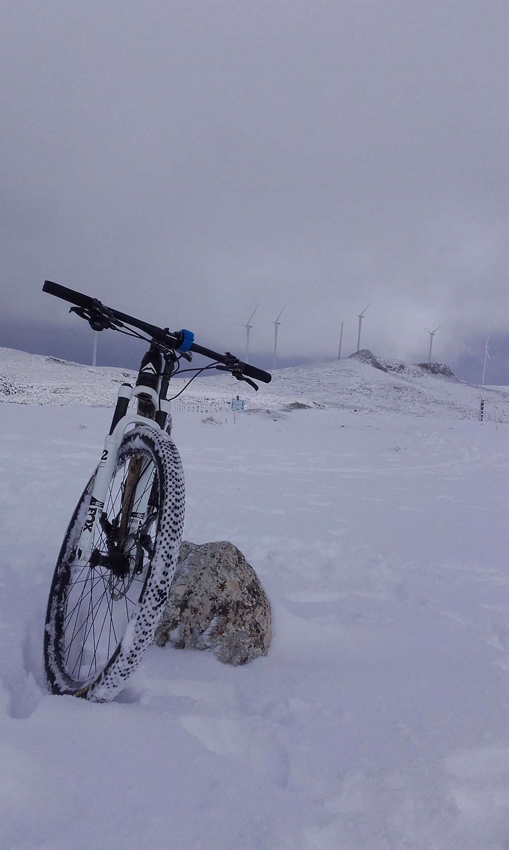 En TodoMountainBike: La foto del día en TodoMountainBike: 'Paseo invernal en la Sierra de Loja'