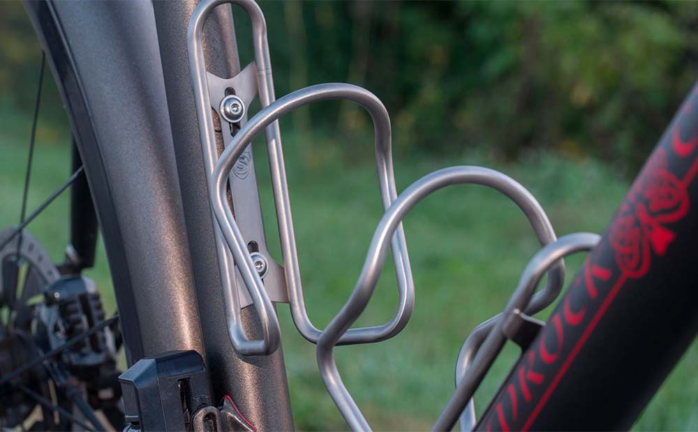 En TodoMountainBike: Silca Sicuro Ti, un portabidón de diseño clásico fabricado en titanio de grado aeroespacial