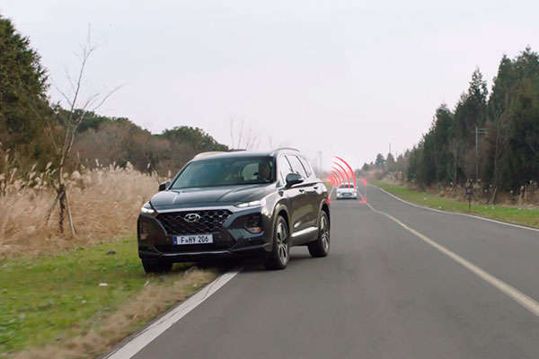 Así funciona el sistema de seguridad "Smart Sense" de Hyundai para prevenir accidentes de tipo dooring