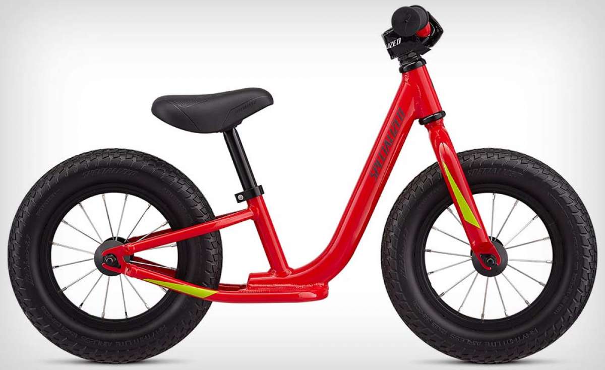 En TodoMountainBike: Specialized Hotwalk, una bicicleta correpasillos resistente y segura para los más pequeños de la casa