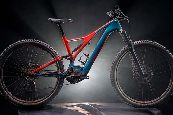 Specialized Turbo Levo de 2019: más ligera, más autónoma, electrónica más avanzada y solo en 29 pulgadas
