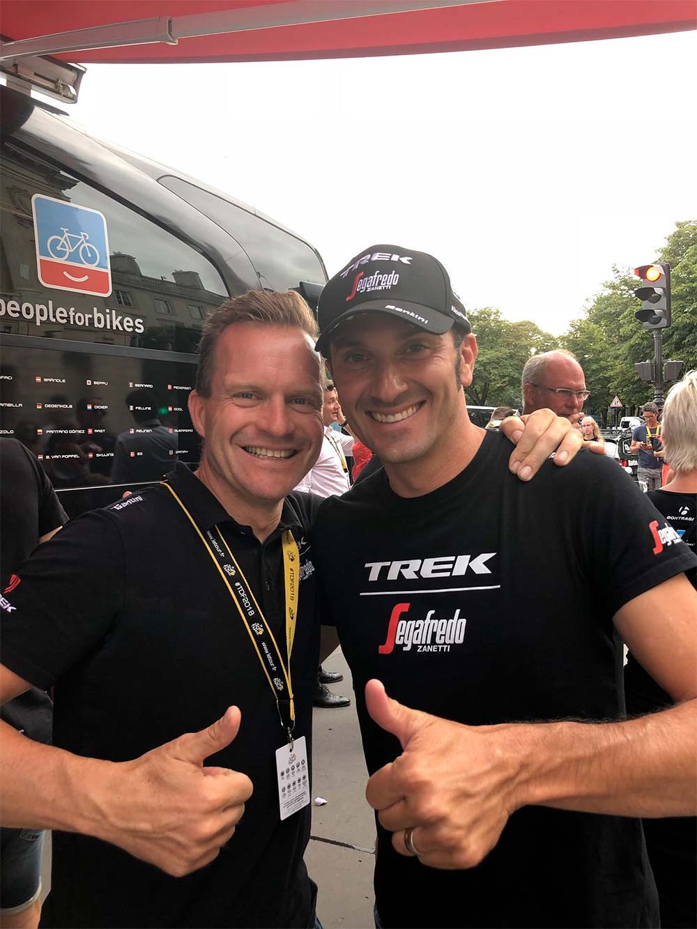 Steven De Jongh, el director del Trek-Segafredo, recibe el alta hospitalaria tras su misterioso accidente