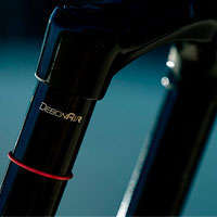 Así funciona la cámara de aire DebonAir de las horquillas y amortiguadores RockShox de 2019