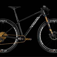 Topes de gama para XC/Maratón: Canyon Exceed CF SLX 9.0 Pro Race LTD y Canyon Lux CF SLX 9.0 Race Team de 2019