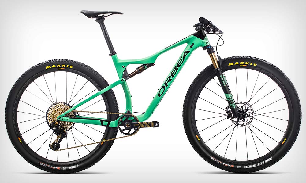 En TodoMountainBike: Topes de gama para XC/Maratón: Orbea Oiz M-LTD y Orbea Alma M-LTD de 2019