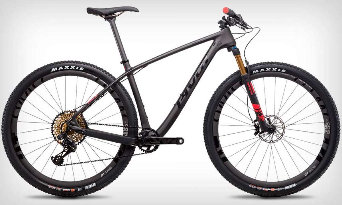 En TodoMountainBike: Topes de gama para XC/Maratón: Pivot Mach 429 SL Team XX1 Race y Pivot Les Team XX1 de 2019