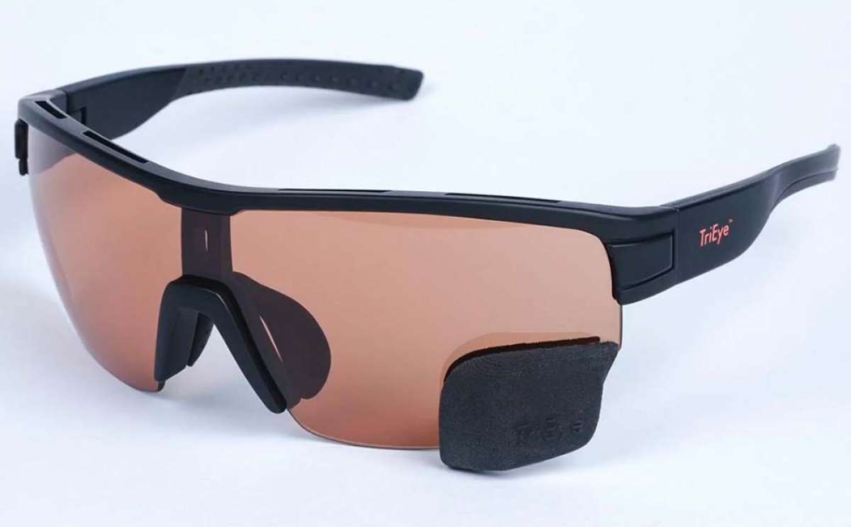 En TodoMountainBike: TriEye, las gafas de ciclismo con un espejo retrovisor integrado