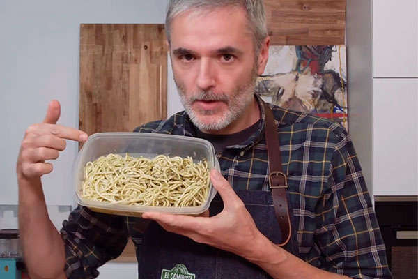Para ciclistas viajeros: trucos para recalentar comida sin arruinar el plato