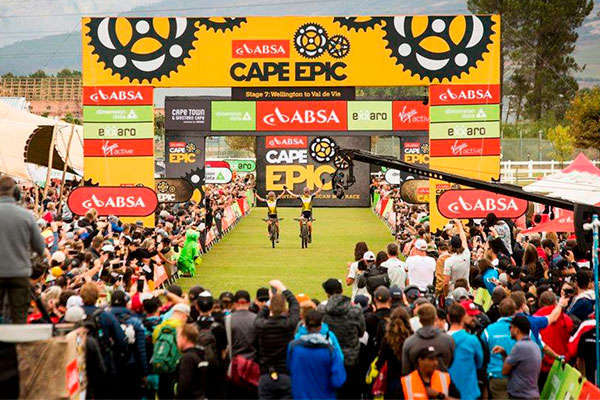 Ocho días de competición en ocho minutos: lo mejor de la Absa Cape Epic 2018