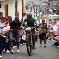 La cuarta etapa de La Leyenda del Dorado 2018 con Ibon Zugasti y Alberto Losada (Orbea Factory Team)