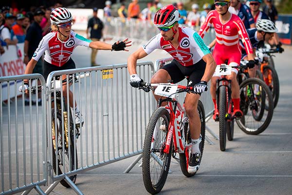 Los mejores momentos de la prueba Team Relay del Mundial XCO 2018 de Lenzerheide