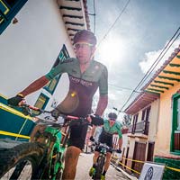 La tercera etapa de La Leyenda del Dorado 2018 con Ibon Zugasti y Alberto Losada (Orbea Factory Team)