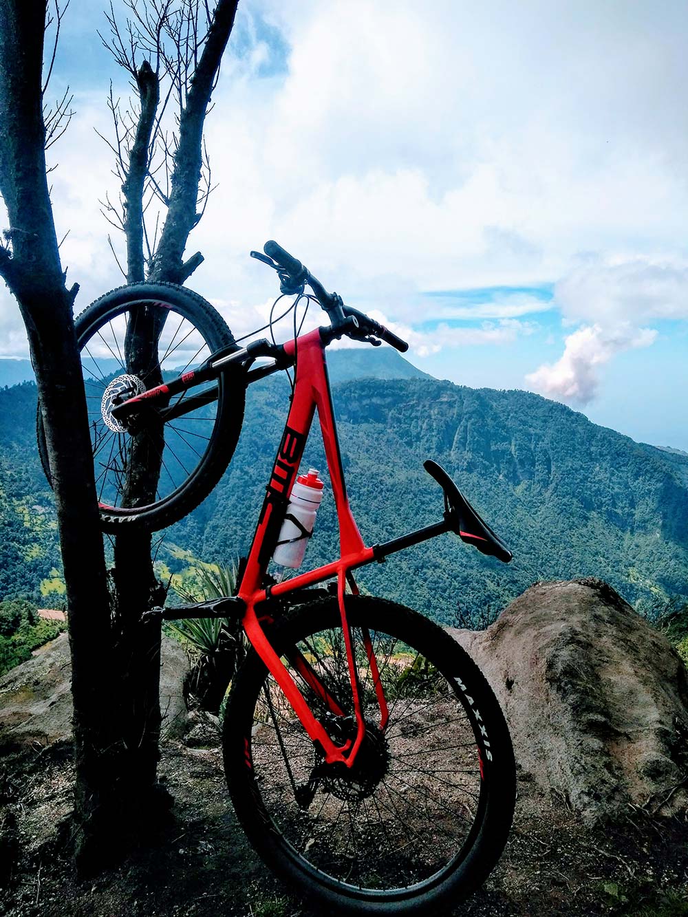 La foto del día en TodoMountainBike: "Volcán Siete Orejas"