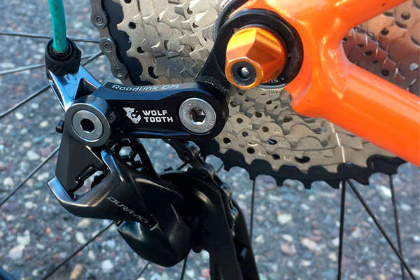 Wolf Tooth RoadLink DM, un adaptador para montar cassettes con más desarrollo en los grupos Shimano R8000 Ultegra y R9100 Dura-Ace